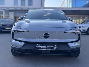 Volvo EX30 Core — photo 2