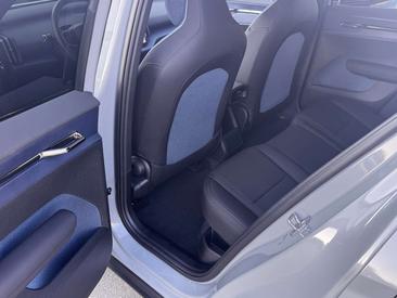 Volvo EX30 Core — photo 8