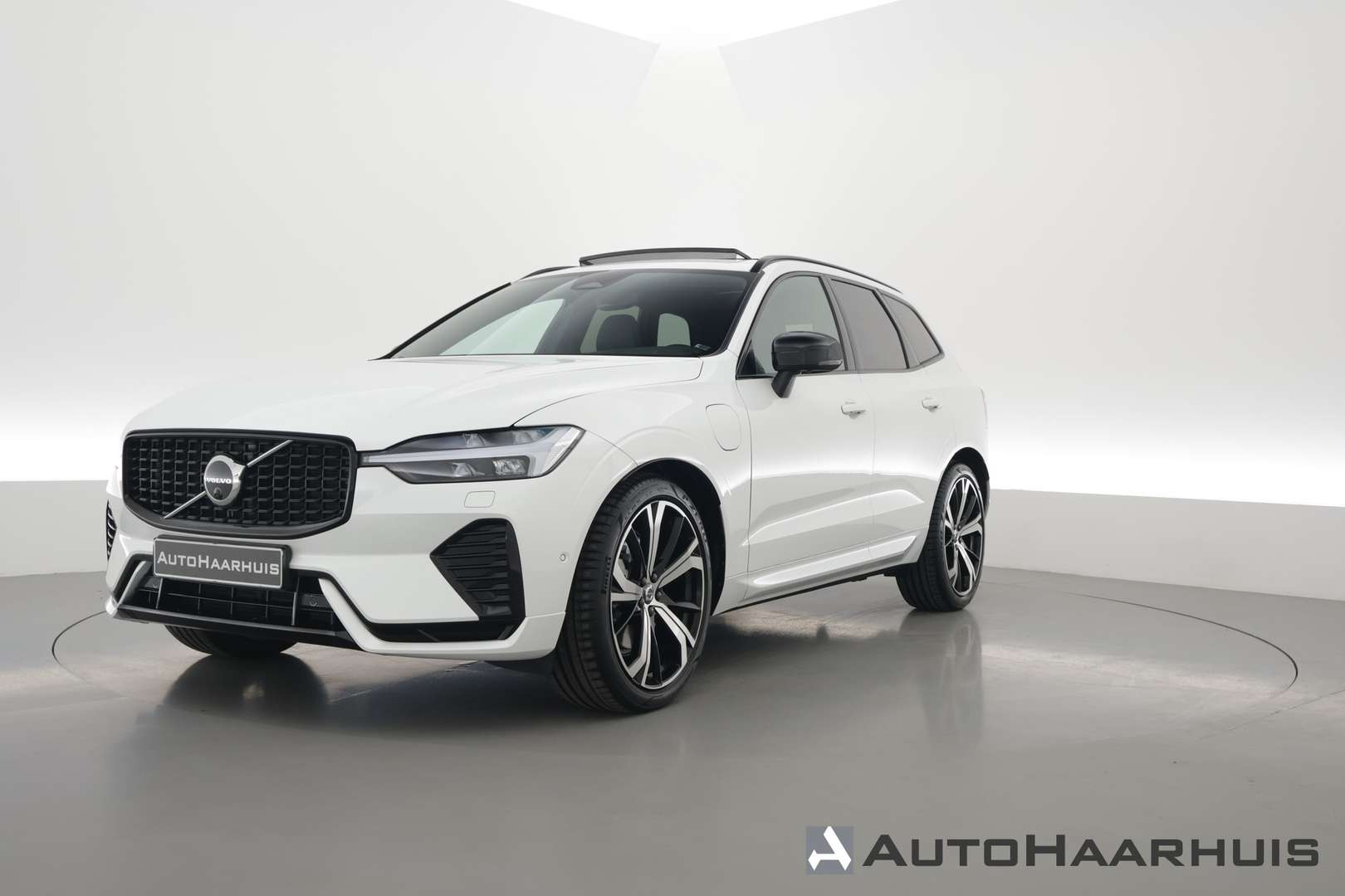 Volvo XC60 T8 Recharge Plus - 2023 - Joinsteer - #1