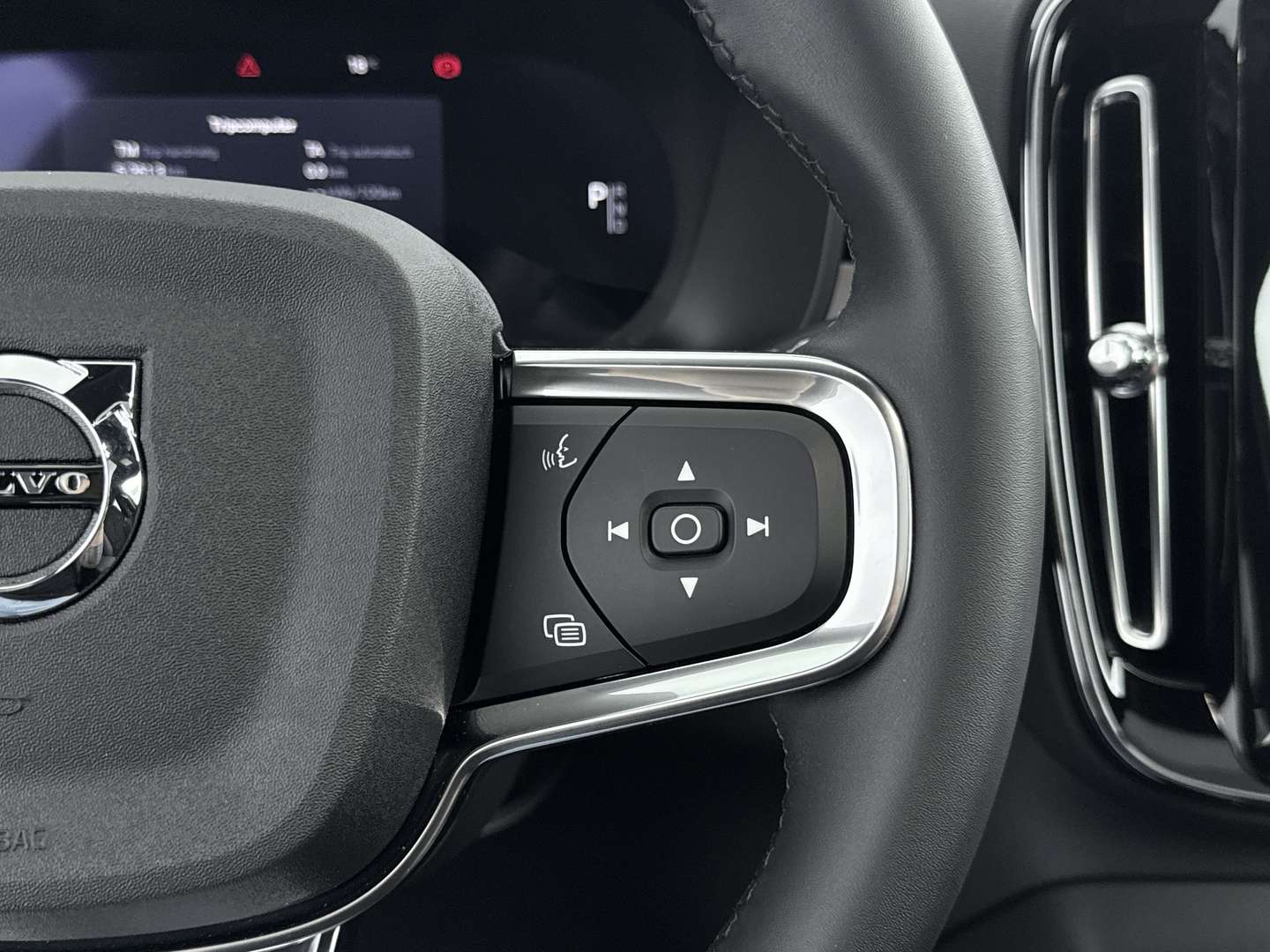 Volvo C40 Twin Motor Ultimate - 2023 - Joinsteer - #40