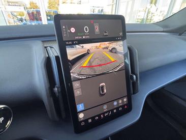 Volvo EX30 Core — photo 15
