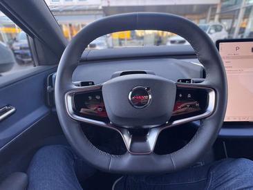 Volvo EX30 Core — photo 16