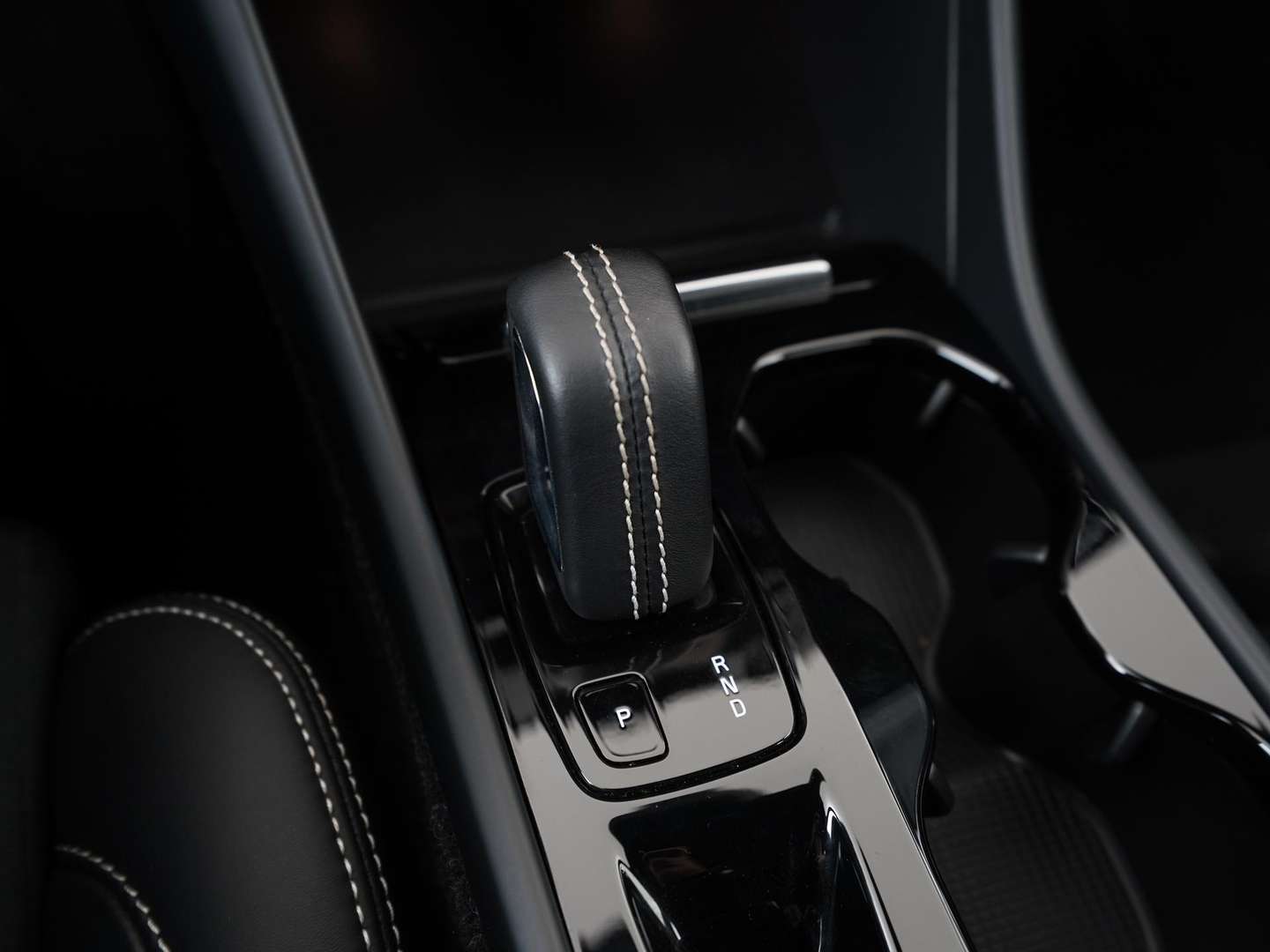 Volvo XC40 T4 Recharge R-Design - 2022 - Joinsteer - #10