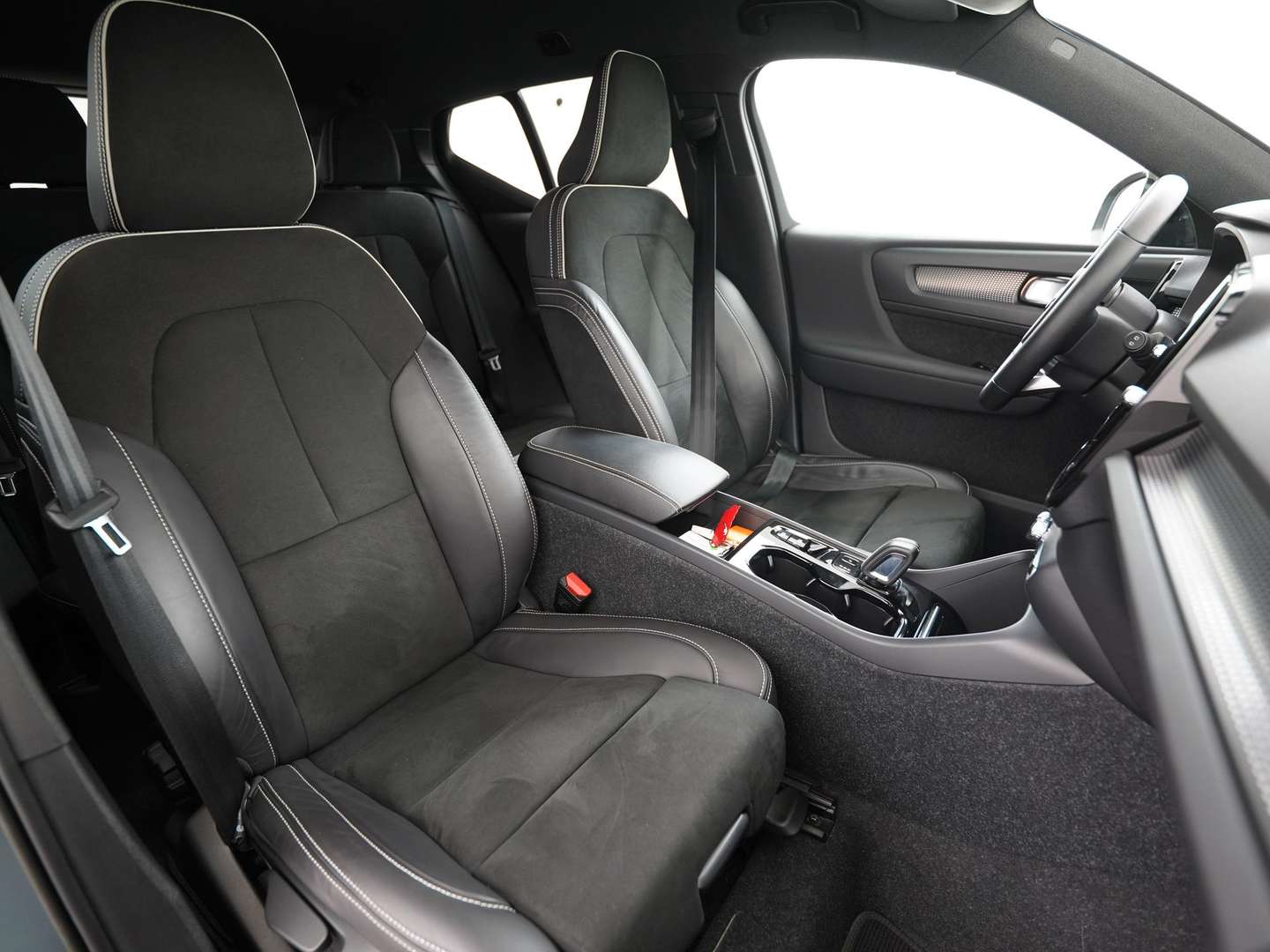 Volvo XC40 T4 Recharge R-Design - 2022 - Joinsteer - #34
