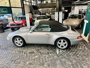 Porsche 993 Carrera 2 — photo 17
