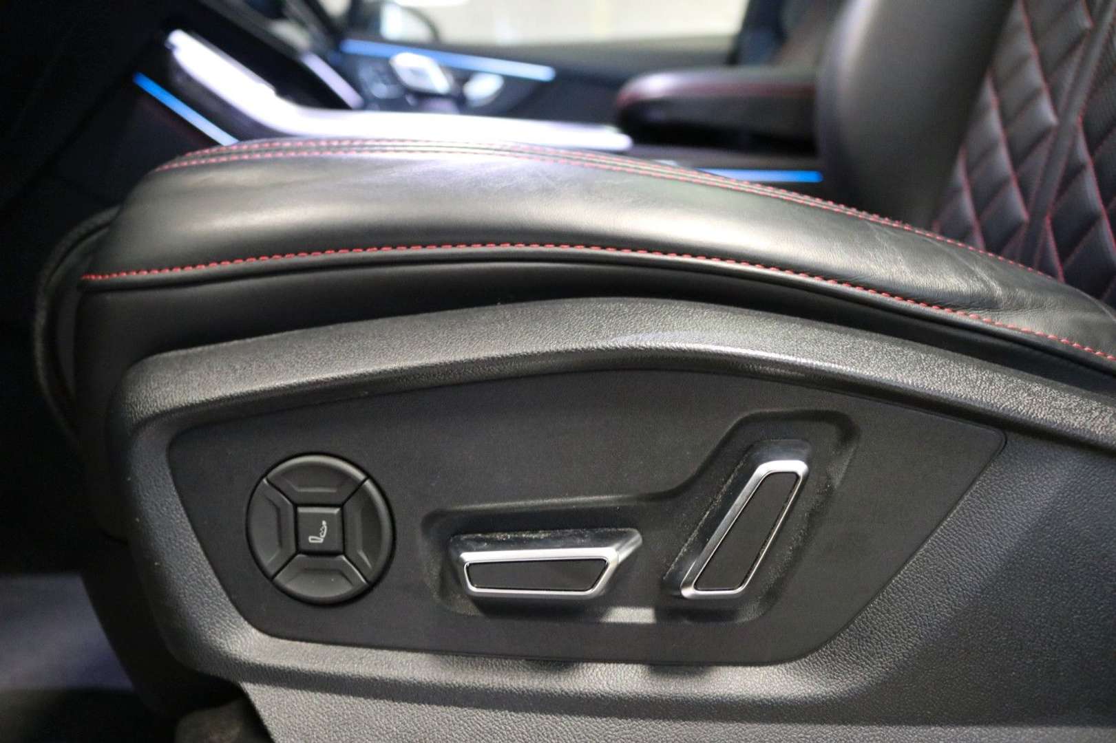 Audi Q7 S Line Competition Plus - 2023 - Joinsteer - #16