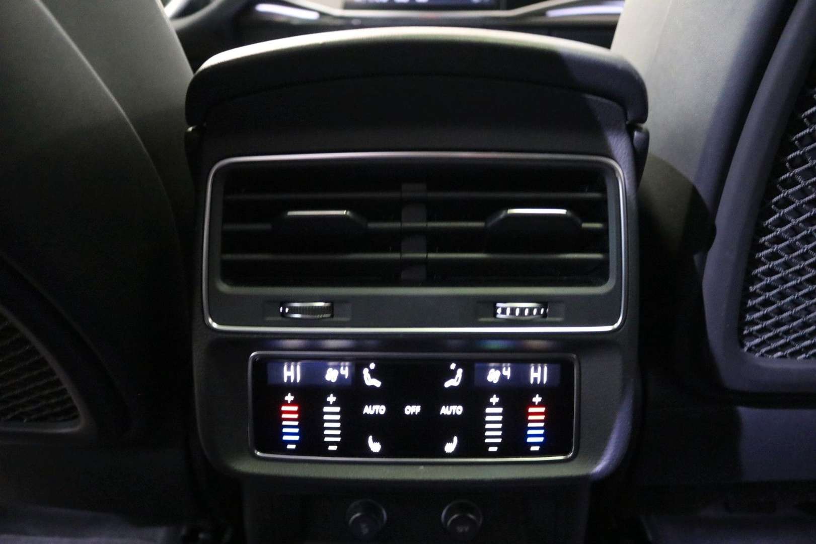 Audi Q7 S Line Competition Plus - 2023 - Joinsteer - #34