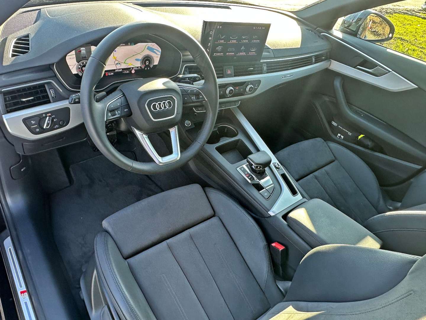 Audi A4 S Line 45 TFSI Competition - 2025 - Joinsteer - #9