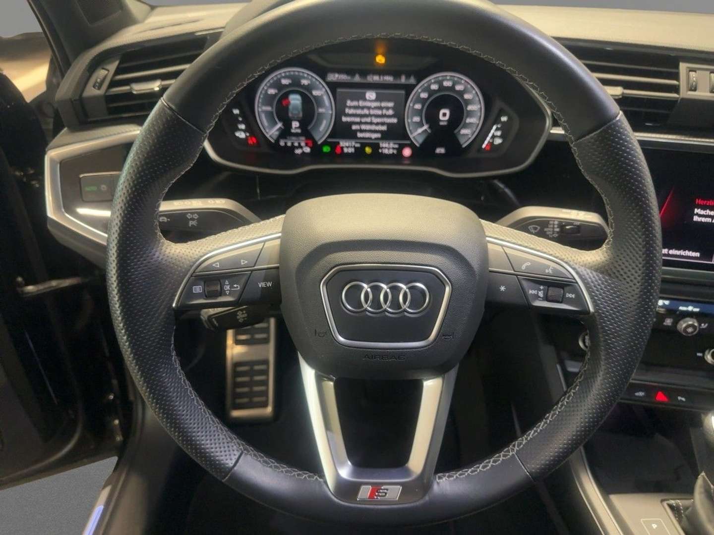 Audi Q3 S Line 45 TFSI E - 2022 - Joinsteer - #9