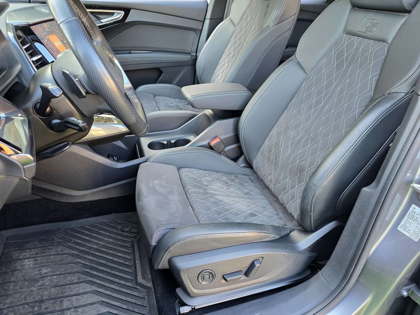 Audi Q4 E-tron Sportback S LINE - 2024 - Joinsteer - #24