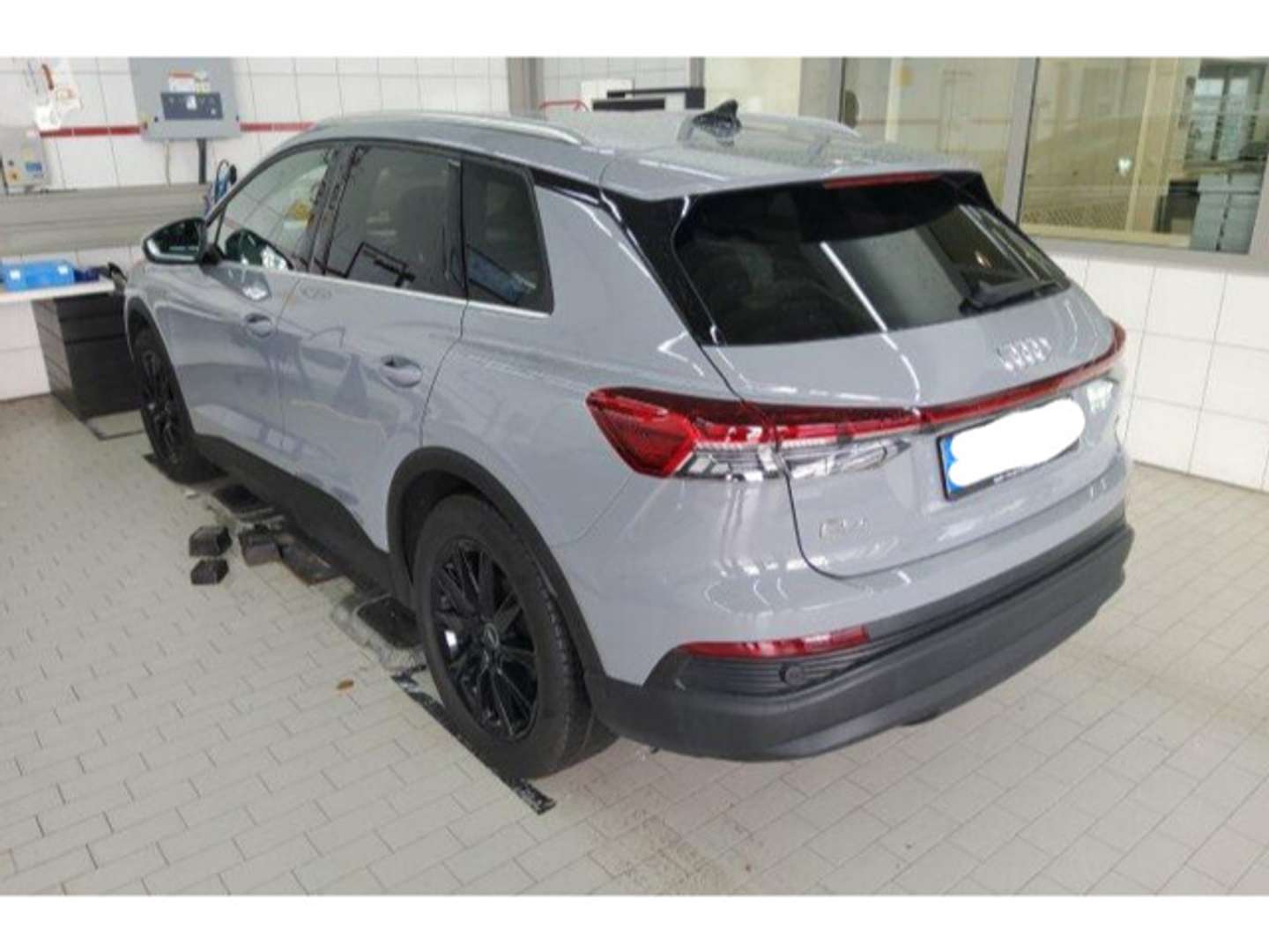 Audi Q4 E-tron 45 TFSI E - 2023 - Joinsteer - #2