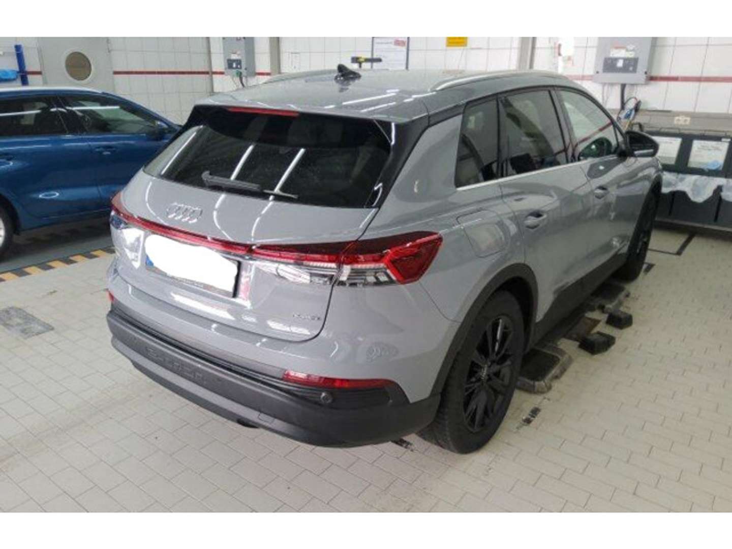 Audi Q4 E-tron 45 TFSI E - 2023 - Joinsteer - #4