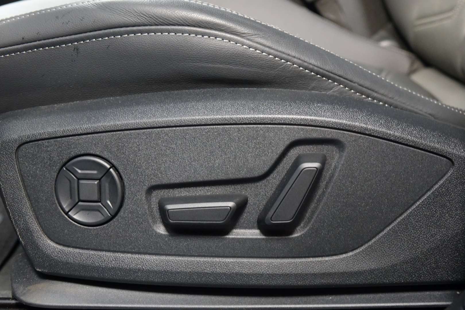 Audi Q3 S Line 35 TDI - 2024 - Joinsteer - #22