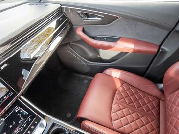 Audi SQ7 TFSI — photo 14