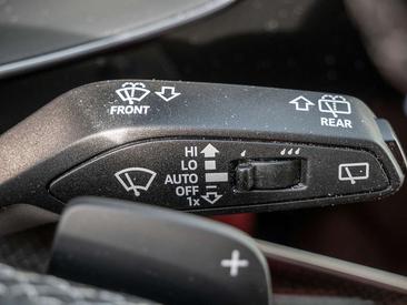 Audi SQ7 TFSI — photo 16