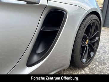 Porsche 718 Spyder — photo 14