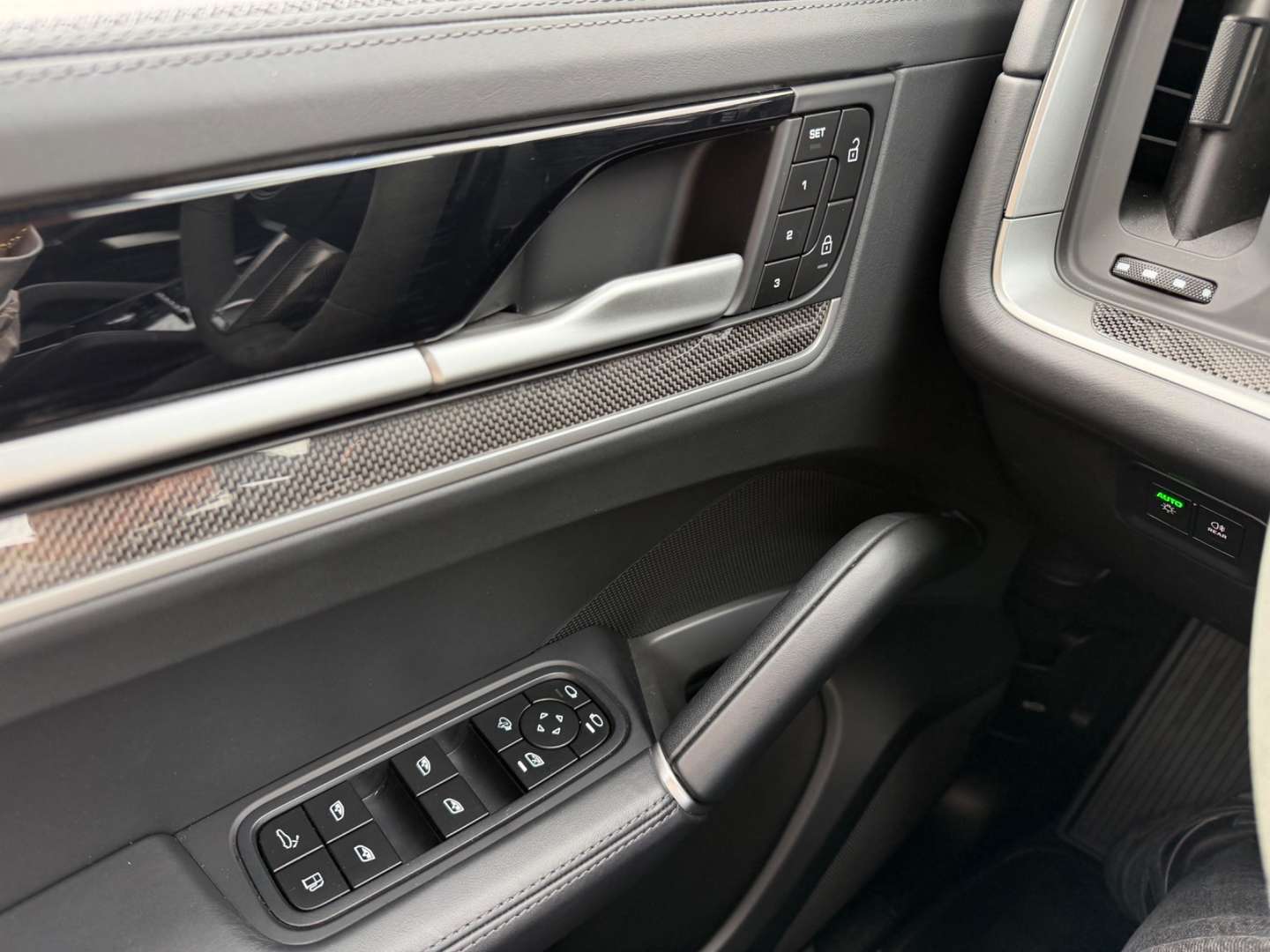 Porsche Cayenne - 2024 - Joinsteer - #26