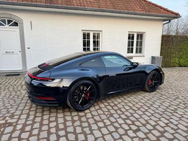 Porsche 992 I Carrera 4S — photo 10