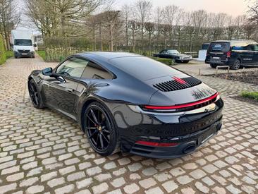 Porsche 992 I Carrera 4S — photo 12