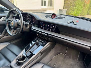 Porsche 992 I Carrera 4S — photo 17