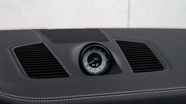 Porsche Cayenne III Turbo S E-Hybrid — photo 35
