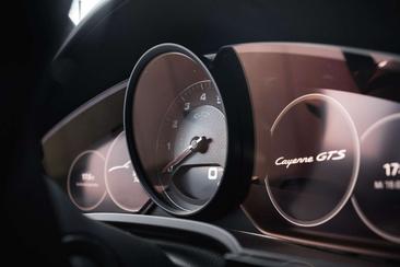 Porsche Cayenne III GTS — photo 11