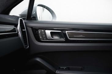 Porsche Cayenne III GTS — photo 15