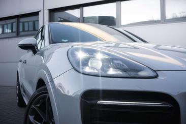 Porsche Cayenne III GTS — photo 17