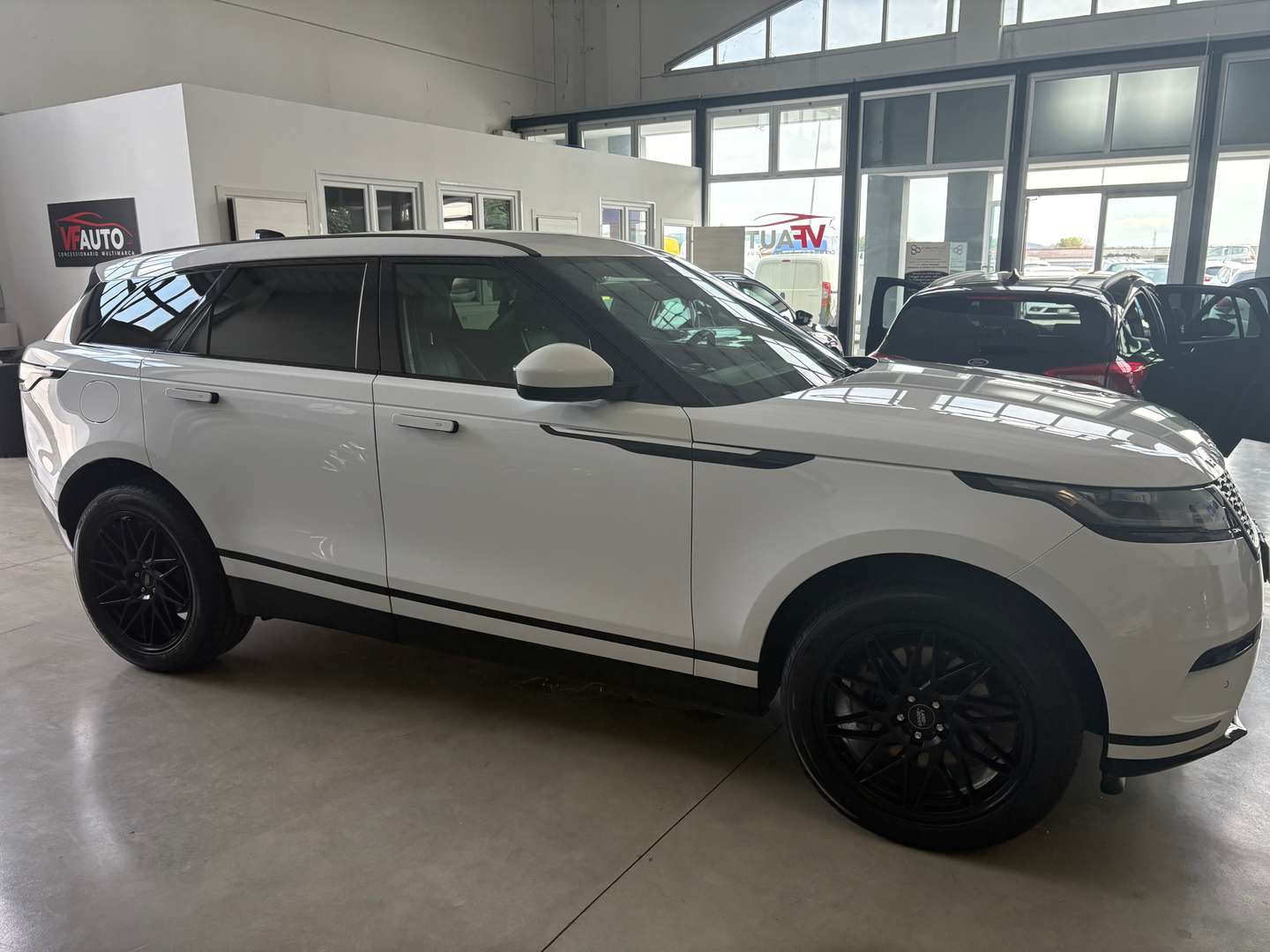 Land Rover Range Rover Velar R-Dynamic SE 4wd 2.0d I4 Mhev 204cv - 2022 - Joinsteer - #4