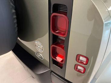 Land Rover Defender 110 S AUTOCARRO 3.0D I6 200 CV AWD Auto — photo 15