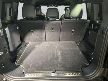 Land Rover Defender 110 P635 Octa Black 467 KW — photo 11