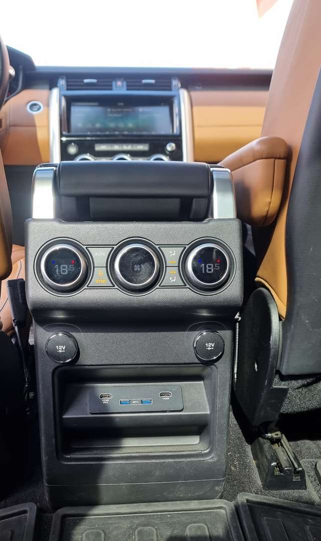 Land Rover Discovery 3.0 Td6 HSE Luxury 249cv 7p.ti Auto - 2018 - Joinsteer - #8