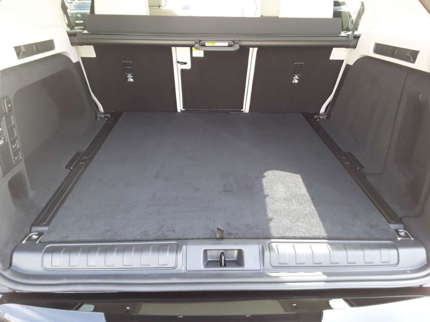 Land Rover Discovery D250 Dynamic SE (LR) - 2025 - Joinsteer - #12