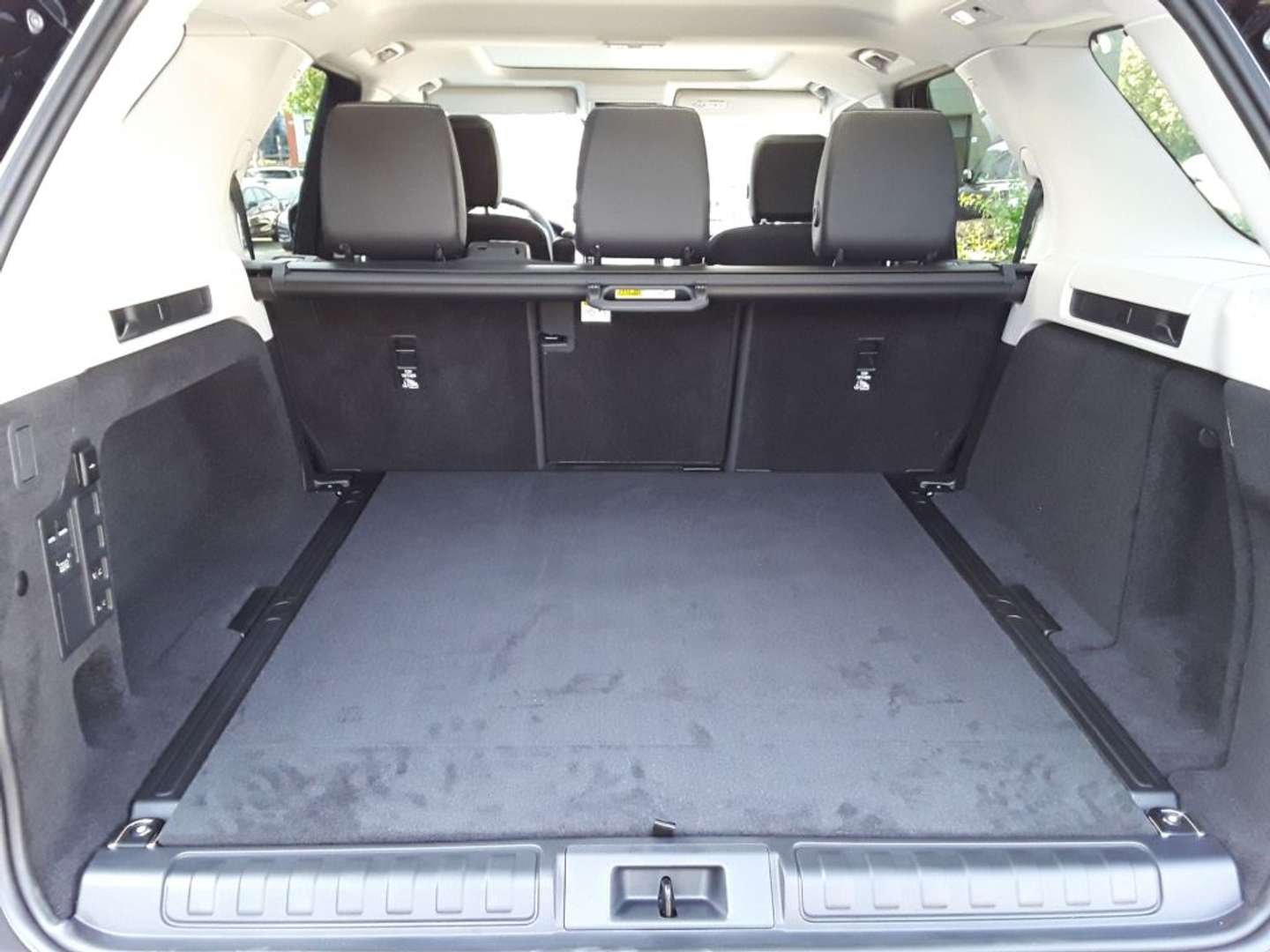 Land Rover Discovery D250 S (LR) - 2024 - Joinsteer - #12