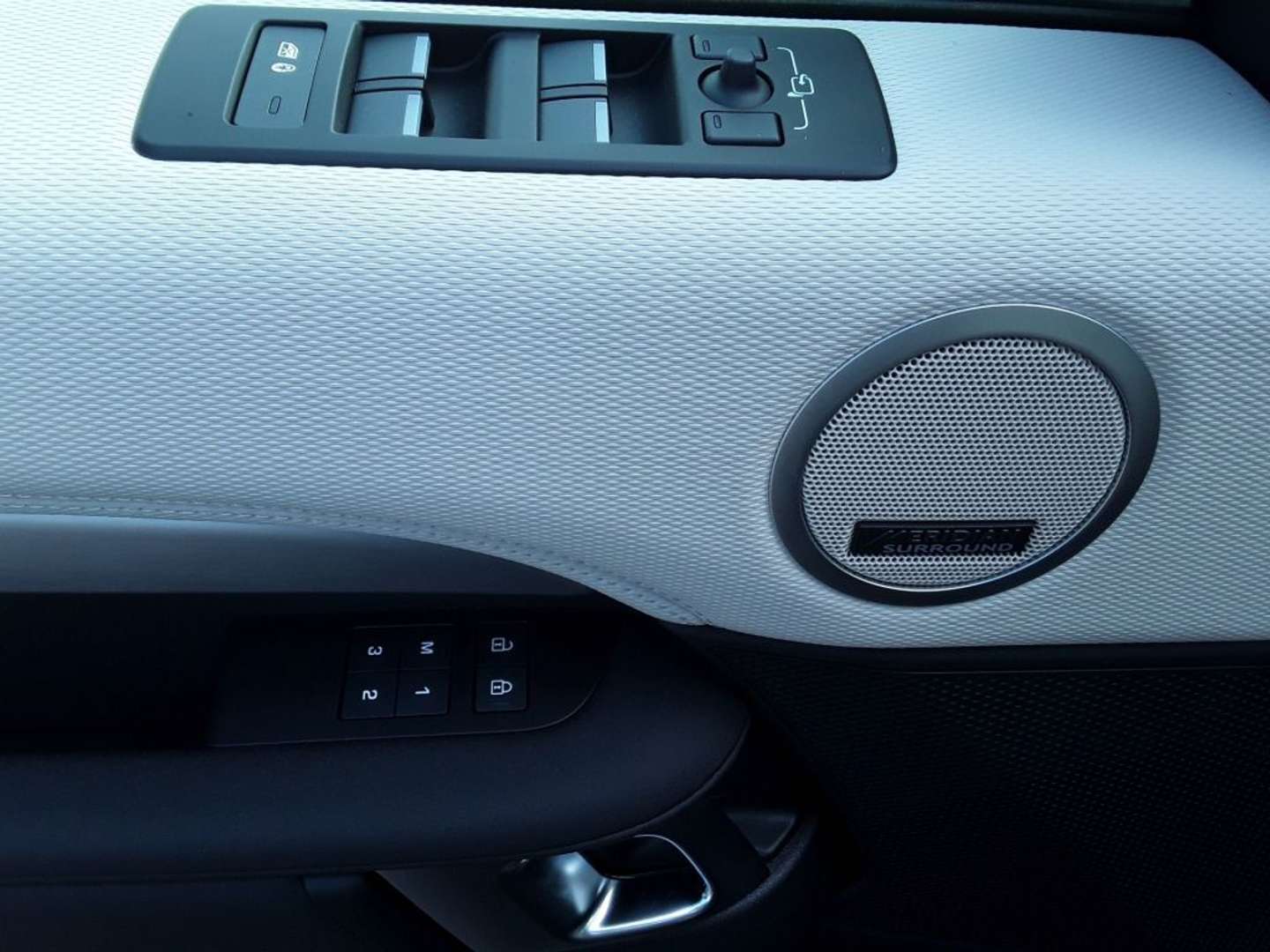 Land Rover Discovery D250 Dynamic SE (LR) - 2025 - Joinsteer - #14