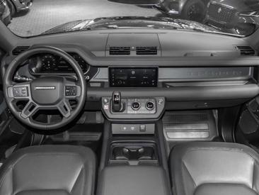 Land Rover Defender 90 X-Dynamic SE D250 — photo 3