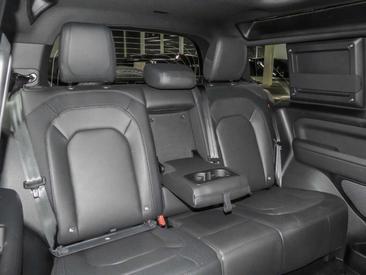 Land Rover Defender 90 X-Dynamic SE D250 — photo 4
