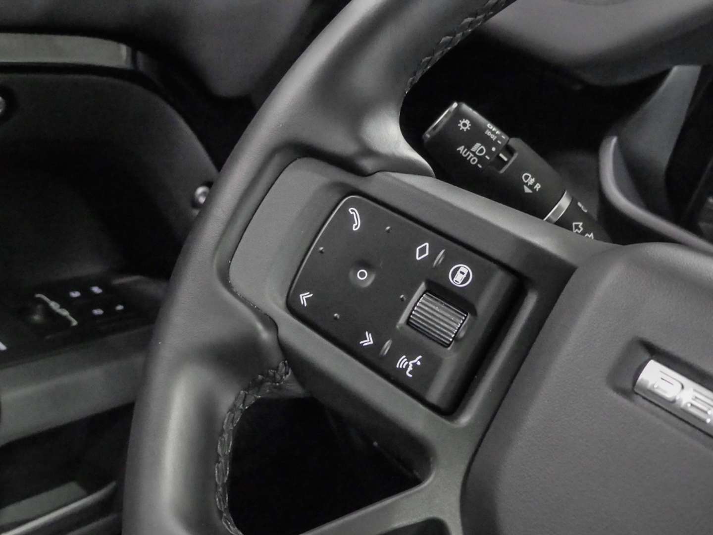 Land Rover Defender 90 X-Dynamic SE D250 - 2023 - Joinsteer - #16