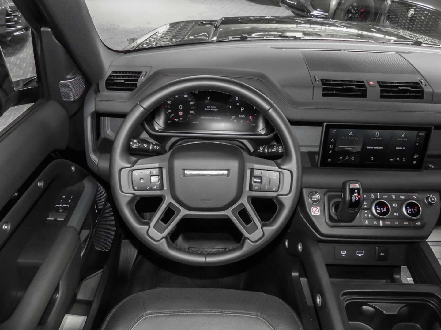 Land Rover Defender 90 X-Dynamic SE D250 - 2023 - Joinsteer - #20