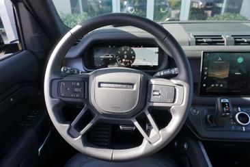 Land Rover Defender V8 P425 — photo 6