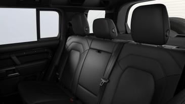Land Rover Defender 110 V8 X-Dynamic HSE — photo 7