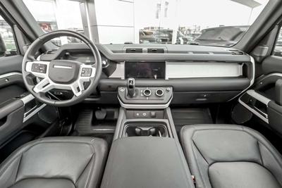 Land Rover Defender 90 SE 3.0 Diesel D250