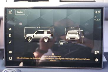 Land Rover Defender 90 S 3.0 Diesel D200 — photo 16