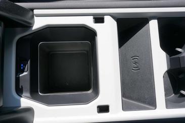 Land Rover Defender 90 S 3.0 Diesel D200 — photo 18