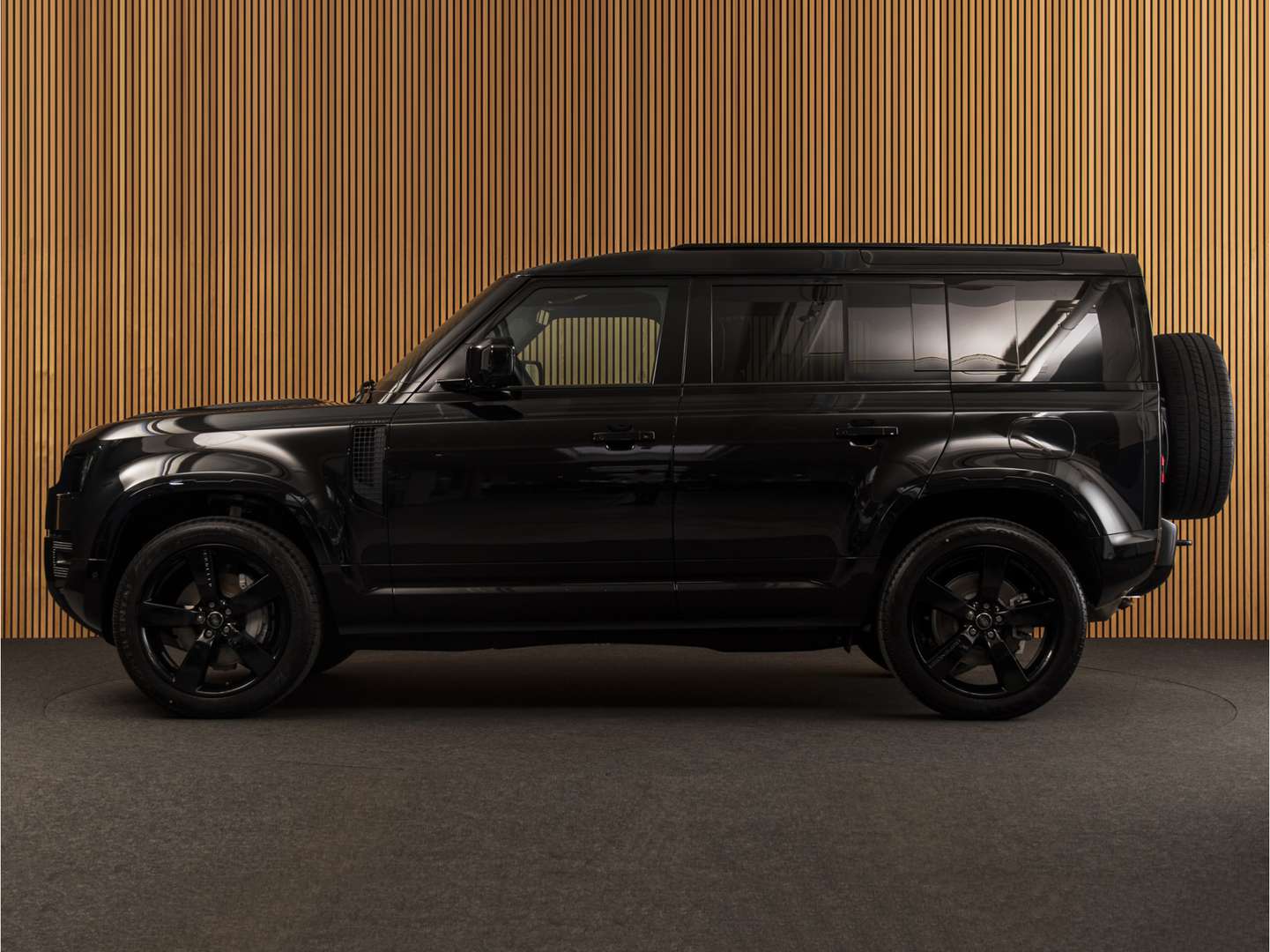 Land Rover Defender 110 P300e X-Dynamic HSE - 2025 - Joinsteer - #3