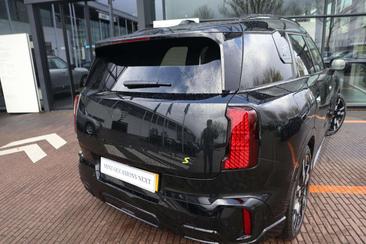 Mini Countryman JCW Cooper SE — photo 5