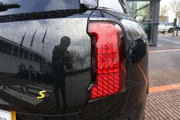 Mini Countryman JCW Cooper SE — photo 21