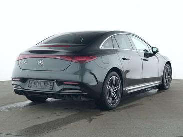 Mercedes EQE 300 — photo 2