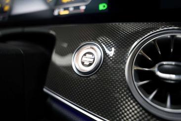 Mercedes Classe E Coupé 300 AMG Line — photo 18