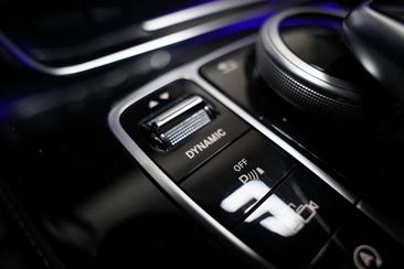 Mercedes Classe E Coupé 300 AMG Line — photo 38
